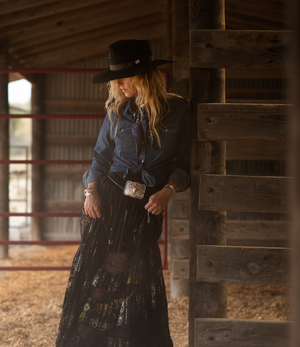 clint-orms-western-wear-texas-horse-barn-jason-risner-photography