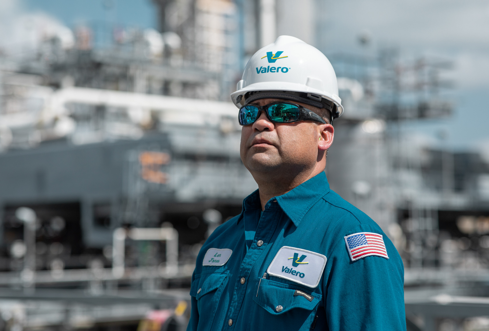 valero-oil-gas-refinery-worker-portrait-jason-risner-photogrpahy-texas