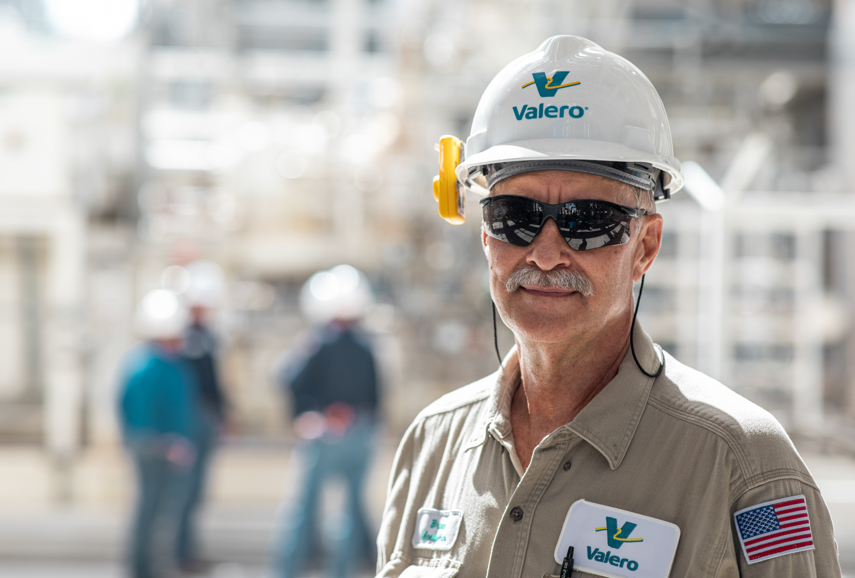 valero-oil-gas-refinery-worker-texas-jason-risner-photography